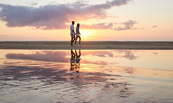 Which is better: Fraser Island or the Whitsundays?