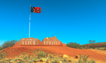 How many days do I need between Alice Springs and Darwin?