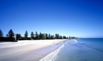 3 best beaches in Adelaide